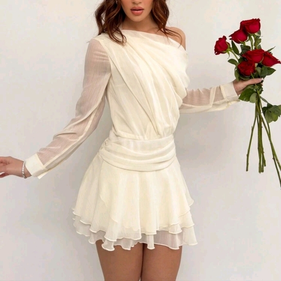 Elegant 3D Flower Decor Asymmetrical Shoulder Ruffle Tiered Collar Slim Fit Dres - Picture 3 of 4